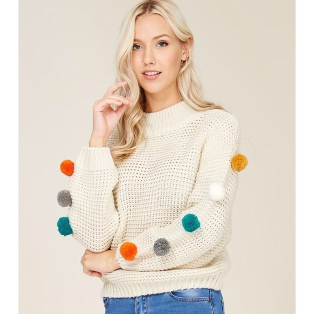 White knitt Pom Pom sweater